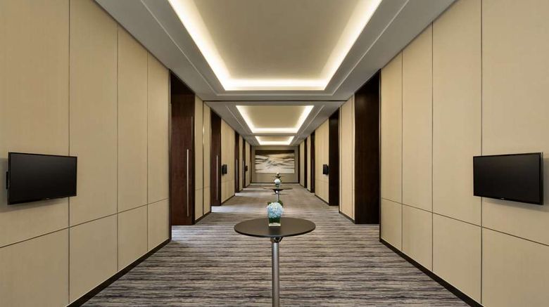 <b>Hyatt House Shanghai New Hongqiao Meeting</b>. Images powered by <a href="https://iceportal.shijigroup.com/" title="IcePortal" target="_blank">IcePortal</a>.