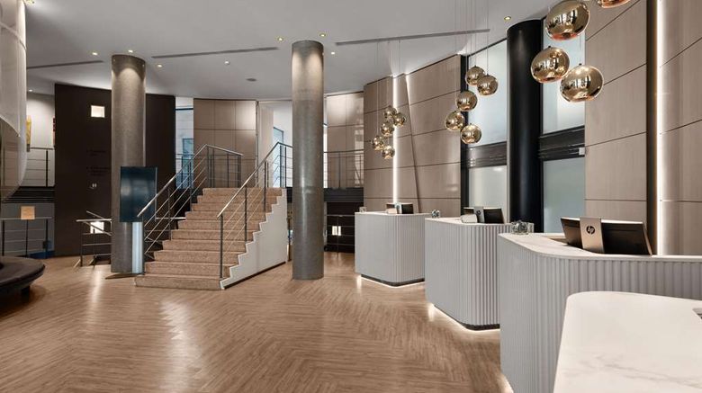 <b>NH Brussels EU Berlaymont Lobby</b>. Images powered by <a href="https://iceportal.shijigroup.com/" title="IcePortal" target="_blank">IcePortal</a>.