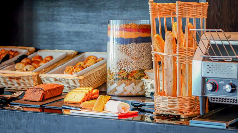 <b>Hotel Campanile Casablanca Centre Ville Restaurant</b>. Images powered by <a href="https://iceportal.shijigroup.com/" title="IcePortal" target="_blank">IcePortal</a>.