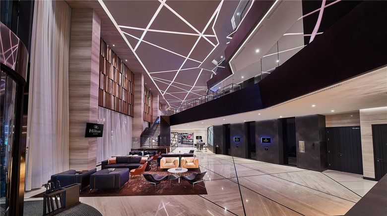 <b>Hilton Belgrade Lobby</b>. Images powered by <a href="https://iceportal.shijigroup.com/" title="IcePortal" target="_blank">IcePortal</a>.