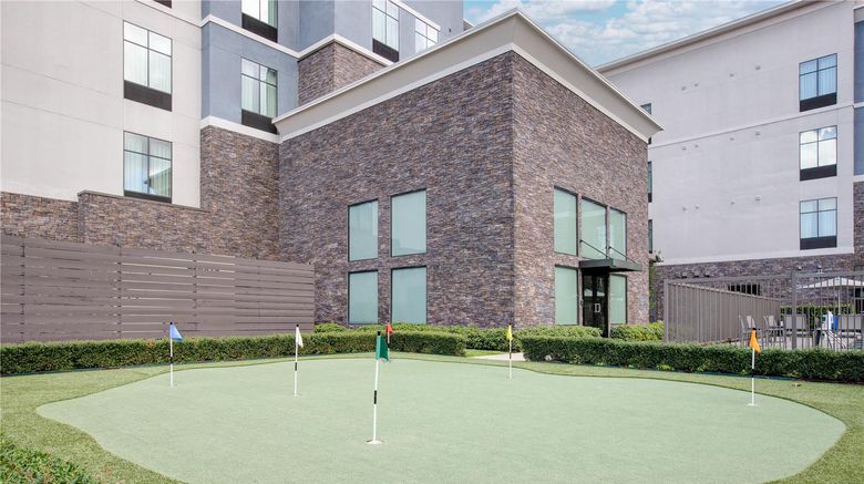 <b>Homewood Suites Houston Memorial City Golf</b>. Images powered by <a href="https://iceportal.shijigroup.com/" title="IcePortal" target="_blank">IcePortal</a>.