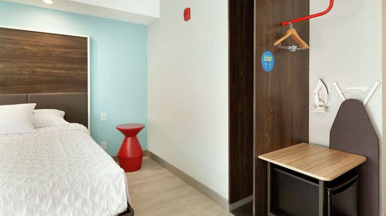 <b>Tru by Hilton Lake Charles Room</b>. Images powered by <a href="https://iceportal.shijigroup.com/" title="IcePortal" target="_blank">IcePortal</a>.