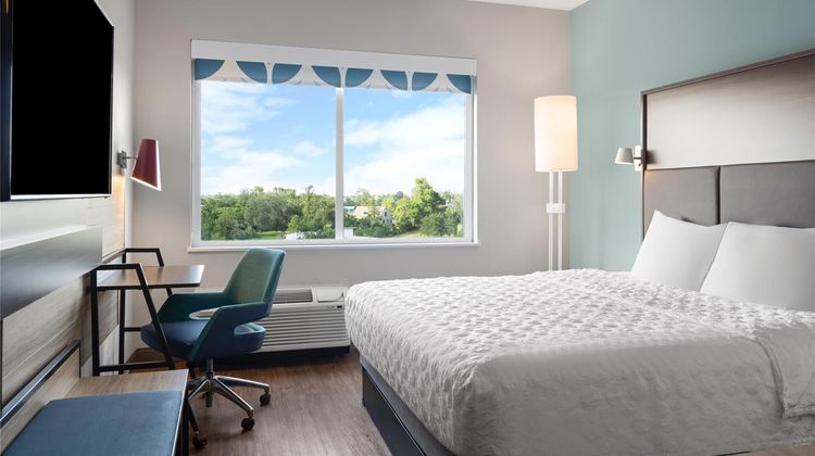 Tru by Hilton Lake Charles Room