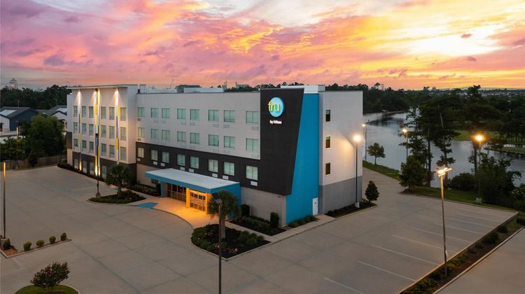 Tru by Hilton Lake Charles Exterior
