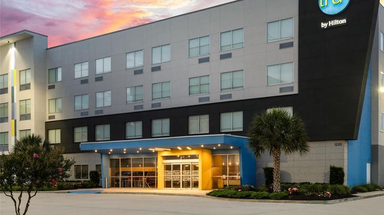Tru by Hilton Lake Charles Exterior