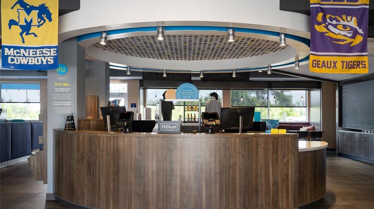 Tru by Hilton Lake Charles Lobby