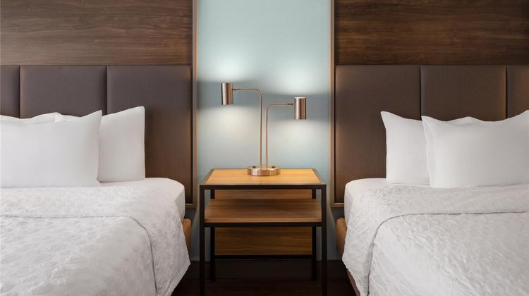 Tru by Hilton Lake Charles Room