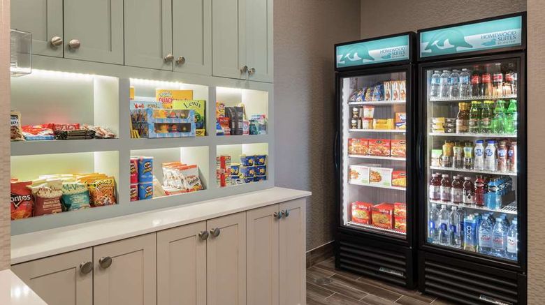 <b>Homewood Suites by Hilton Ottawa Airport Restaurant</b>. Images powered by <a href="https://iceportal.shijigroup.com/" title="IcePortal" target="_blank">IcePortal</a>.