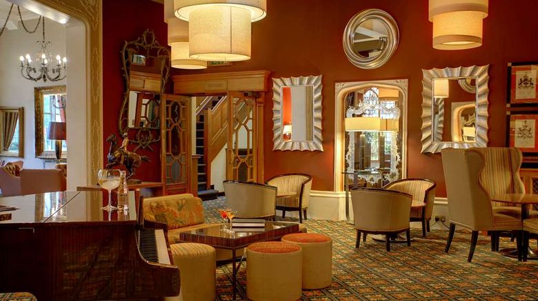 <b>Best Western Plough & Harrow Hotel Lobby</b>. Images powered by <a href="https://iceportal.shijigroup.com/" title="IcePortal" target="_blank">IcePortal</a>.