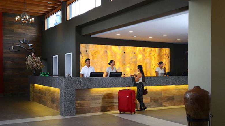 <b>Las Dunas Sun Resort Lobby</b>. Images powered by <a href="https://iceportal.shijigroup.com/" title="IcePortal" target="_blank">IcePortal</a>.