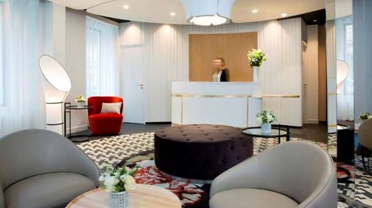 Hotel Pastel Lobby