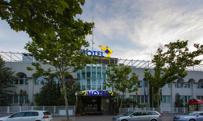 Hotel Jardin de Tres Cantos Exterior