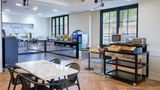 <b>Adagio Serris-Val d'Europe Restaurant</b>. Images powered by <a href="https://iceportal.shijigroup.com/" title="IcePortal" target="_blank">IcePortal</a>.