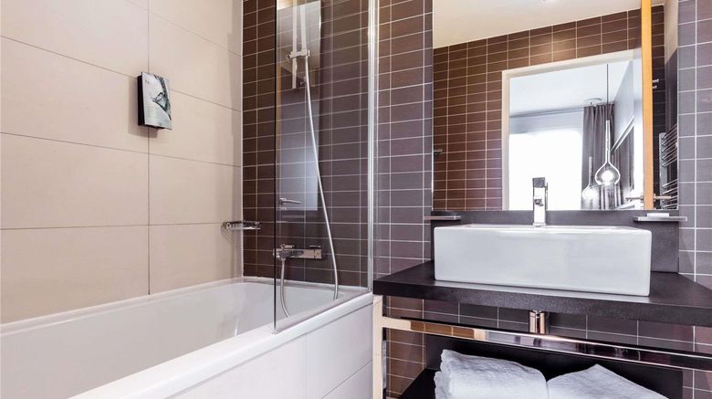 <b>Adagio Serris-Val d'Europe Room</b>. Images powered by <a href="https://iceportal.shijigroup.com/" title="IcePortal" target="_blank">IcePortal</a>.