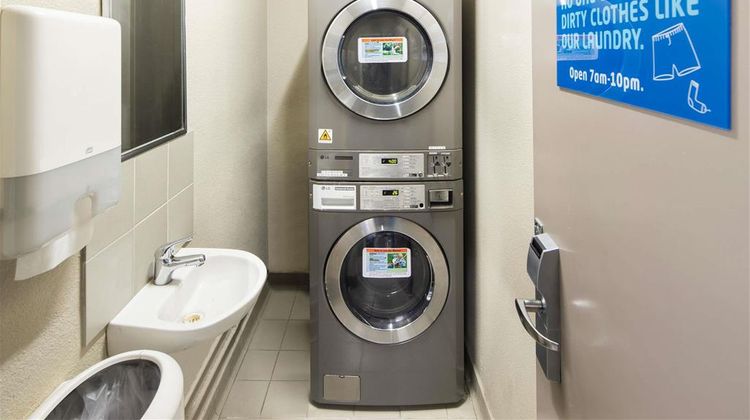 Ibis Budget Wentworthville Exterior