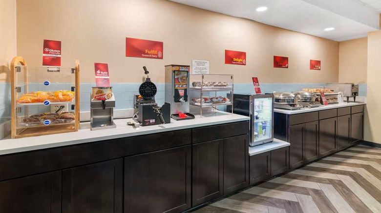 <b>Best Western Plus Landmark Inn Restaurant</b>. Images powered by <a href="https://iceportal.shijigroup.com/" title="IcePortal" target="_blank">IcePortal</a>.