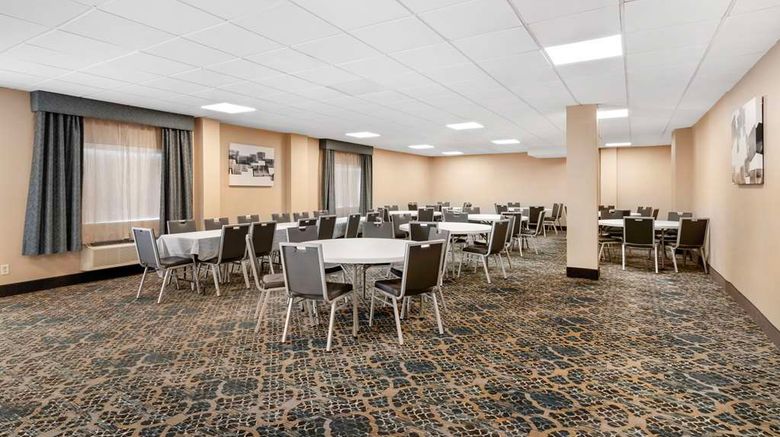 <b>Best Western Plus Landmark Inn Ballroom</b>. Images powered by <a href="https://iceportal.shijigroup.com/" title="IcePortal" target="_blank">IcePortal</a>.