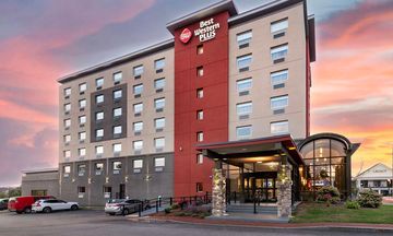 Best Western Plus Landmark Inn