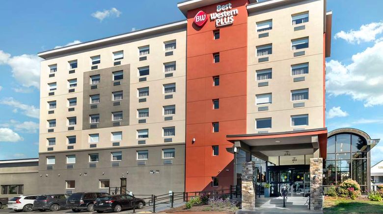 <b>Best Western Plus Landmark Inn Exterior</b>. Images powered by <a href="https://iceportal.shijigroup.com/" title="IcePortal" target="_blank">IcePortal</a>.