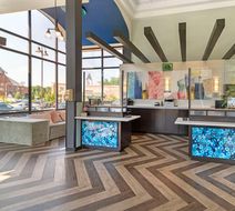 Best Western Plus Landmark Inn Lobby