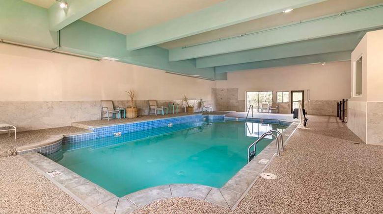 <b>Best Western Plus Landmark Inn Pool</b>. Images powered by <a href="https://iceportal.shijigroup.com/" title="IcePortal" target="_blank">IcePortal</a>.