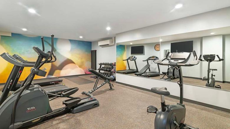<b>Best Western Plus Landmark Inn Health</b>. Images powered by <a href="https://iceportal.shijigroup.com/" title="IcePortal" target="_blank">IcePortal</a>.