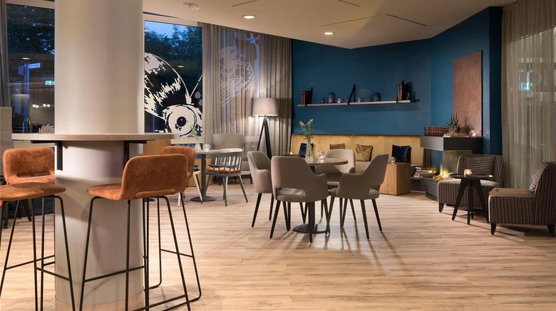 <b>Ramada Hotel Flensburg Lobby</b>. Images powered by <a href="https://iceportal.shijigroup.com/" title="IcePortal" target="_blank">IcePortal</a>.