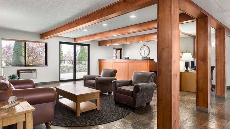 <b>Baymont by Wyndham Whitefish Lobby</b>. Images powered by <a href="https://iceportal.shijigroup.com/" title="IcePortal" target="_blank">IcePortal</a>.