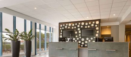 Ramada Amsterdam Airport Schiphol Lobby