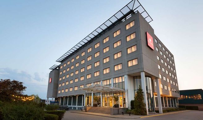 Ramada Amsterdam Airport Schiphol Exterior