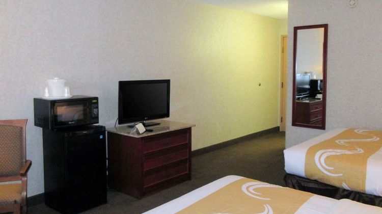 Quality Inn & Suites Albuquerque Room