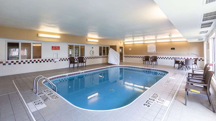 Comfort Inn South Tulsa - Woodland Hills Pool