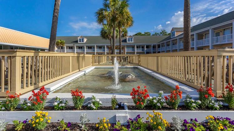 Quality Inn & Suites Pawleys Island Exterior
