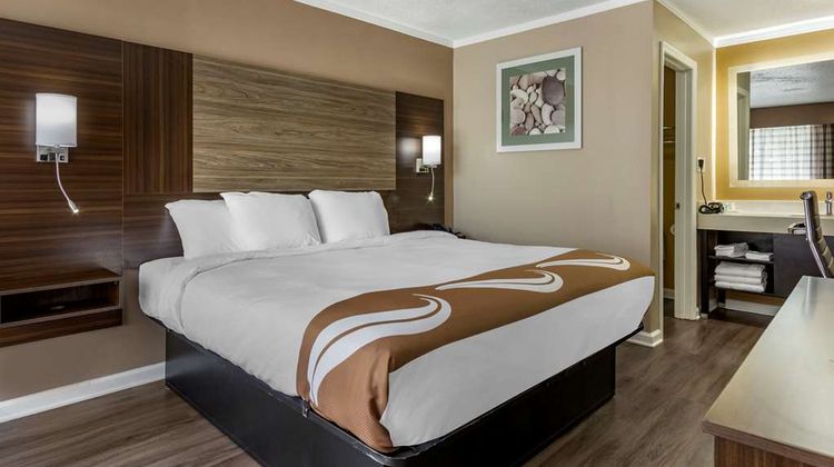Quality Inn & Suites Pawleys Island Room