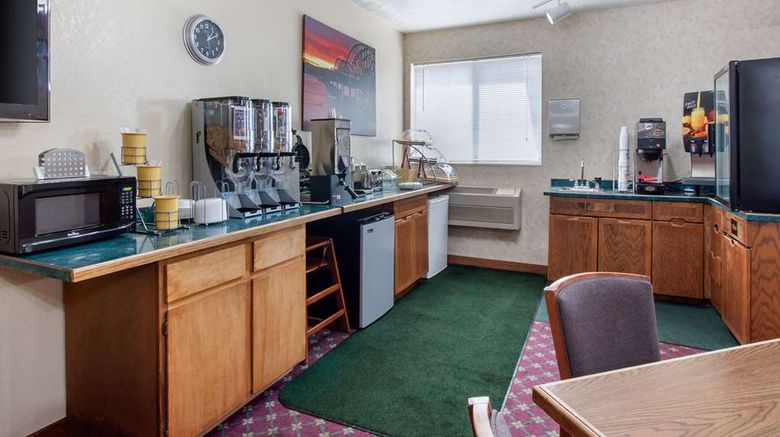<b>Econo Lodge Chamberlain/Oacoma Restaurant</b>. Images powered by <a href="https://iceportal.shijigroup.com/" title="IcePortal" target="_blank">IcePortal</a>.