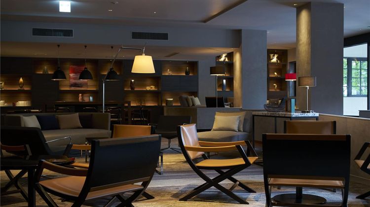Kyukaruizawa Kikyo, Curio Collection Lobby