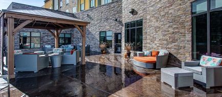 Hilton Garden Inn Topeka Exterior