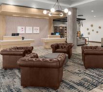 Hilton Garden Inn Topeka Lobby
