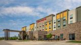Hilton Garden Inn Topeka Exterior