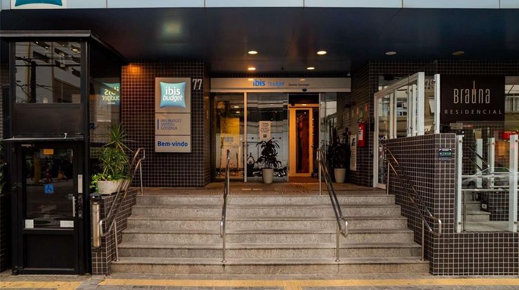 Ibis Budget Santos Gonzaga Exterior