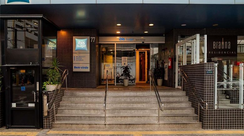 <b>Ibis Budget Santos Gonzaga Exterior</b>. Images powered by <a href="https://iceportal.shijigroup.com/" title="IcePortal" target="_blank">IcePortal</a>.