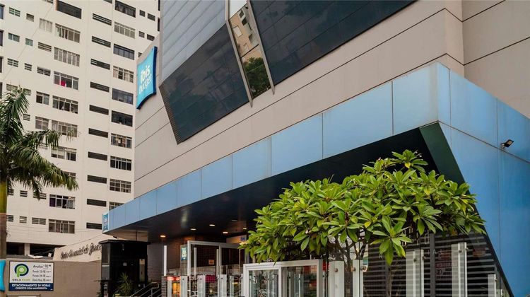 Ibis Budget Santos Gonzaga Exterior