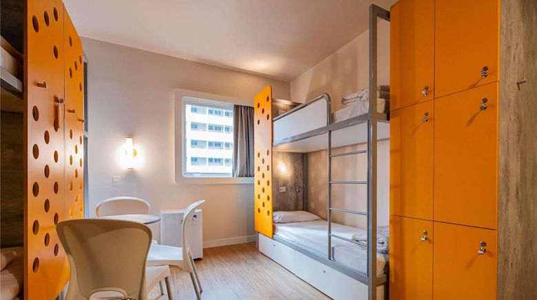<b>Ibis Budget Santos Gonzaga Room</b>. Images powered by <a href="https://iceportal.shijigroup.com/" title="IcePortal" target="_blank">IcePortal</a>.