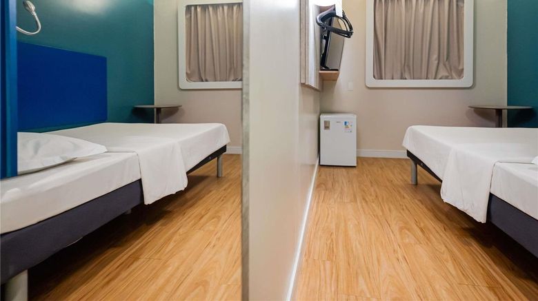 <b>Ibis Budget Santos Gonzaga Room</b>. Images powered by <a href="https://iceportal.shijigroup.com/" title="IcePortal" target="_blank">IcePortal</a>.