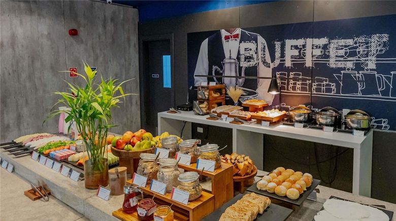 <b>Ibis Budget Santos Gonzaga Restaurant</b>. Images powered by <a href="https://iceportal.shijigroup.com/" title="IcePortal" target="_blank">IcePortal</a>.
