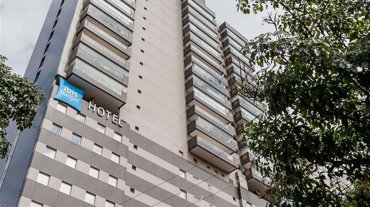 Ibis Budget Santos Gonzaga Exterior
