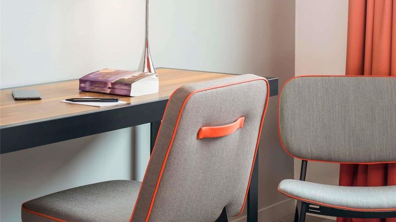 <b>Adagio Paris Cite De La Musique Room</b>. Images powered by <a href="https://iceportal.shijigroup.com/" title="IcePortal" target="_blank">IcePortal</a>.