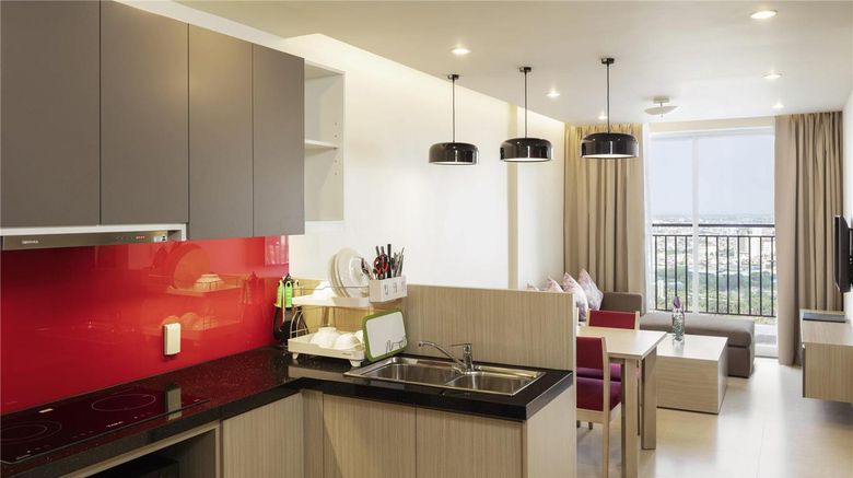<b>Mercure Hai Phong Room</b>. Images powered by <a href="https://iceportal.shijigroup.com/" title="IcePortal" target="_blank">IcePortal</a>.