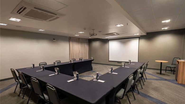 <b>Novotel Curitiba Batel Meeting</b>. Images powered by <a href="https://iceportal.shijigroup.com/" title="IcePortal" target="_blank">IcePortal</a>.