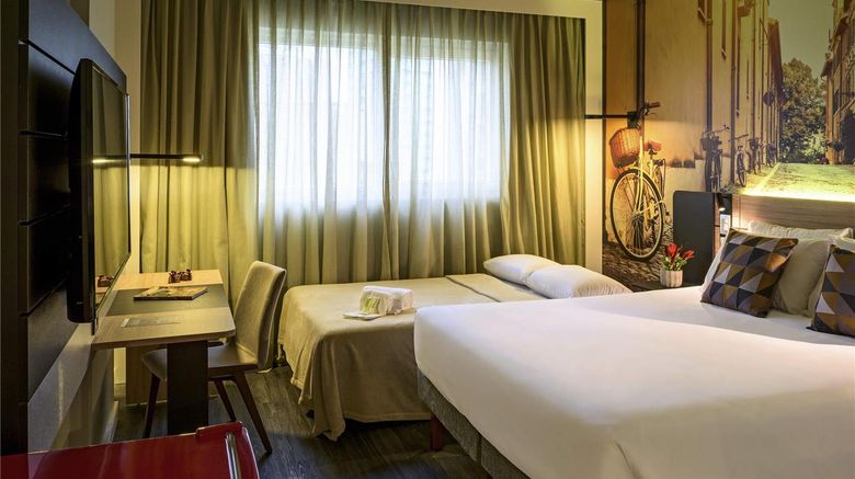 <b>Novotel Curitiba Batel Room</b>. Images powered by <a href="https://iceportal.shijigroup.com/" title="IcePortal" target="_blank">IcePortal</a>.